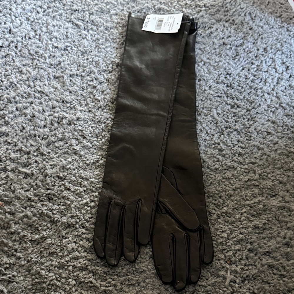 Bloomingdale's Black Leather Gloves